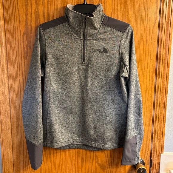 The North Face 3/4 Zip Long Sleeve Grey - Picture 1 of 12
